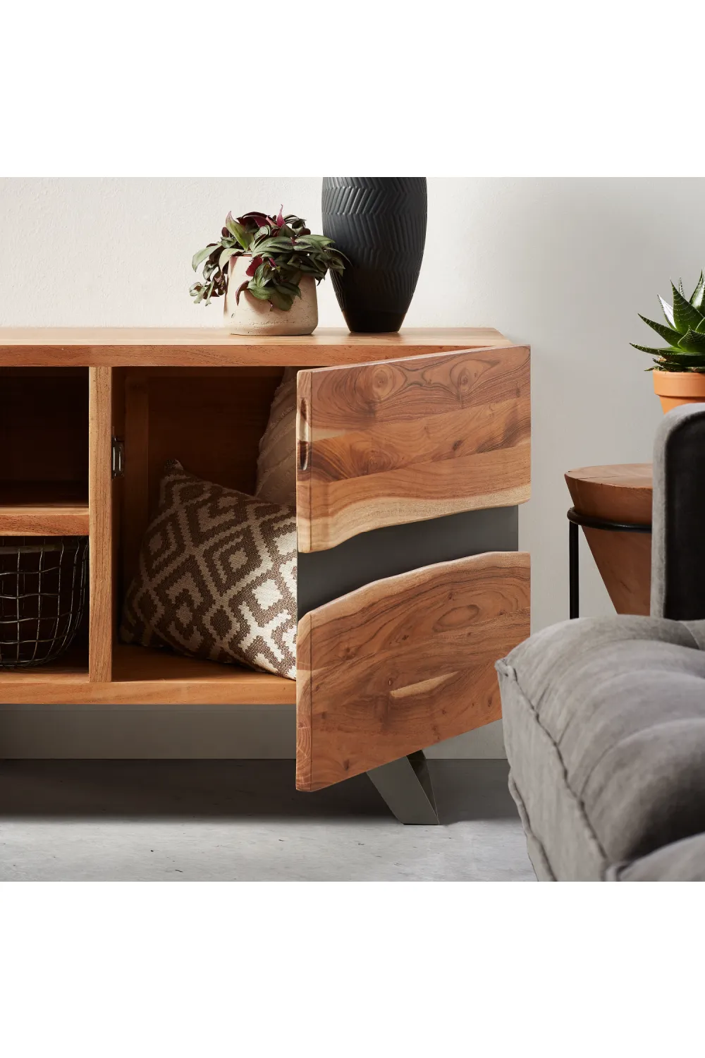 Acacia Wood TV Cabinet | La Forma Uxia