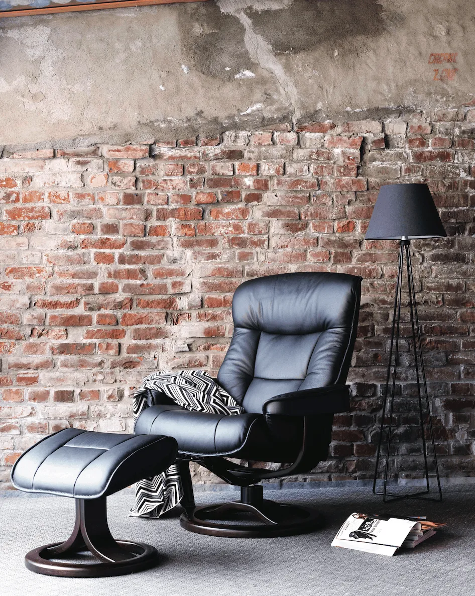 Bergen R Leather Reclining Chair in Havana