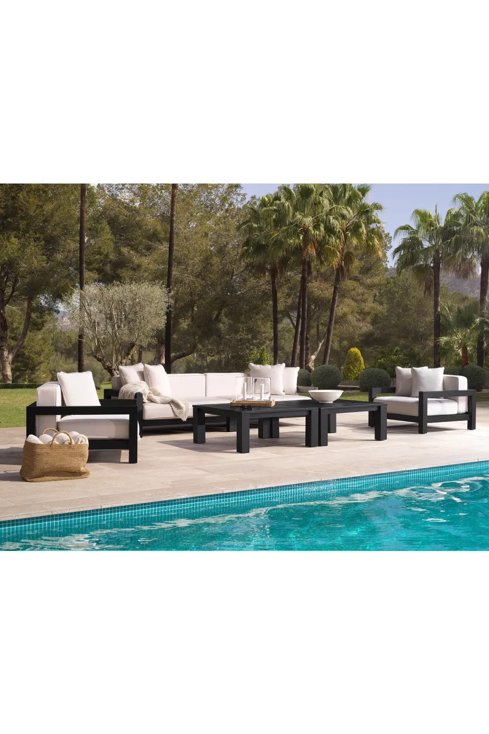 Black Sunbrella Outdoor Lounge Chair | Eichholtz Cap-Antibes