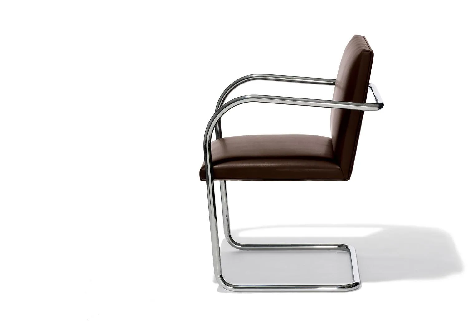 Brno Armchair | Tubular