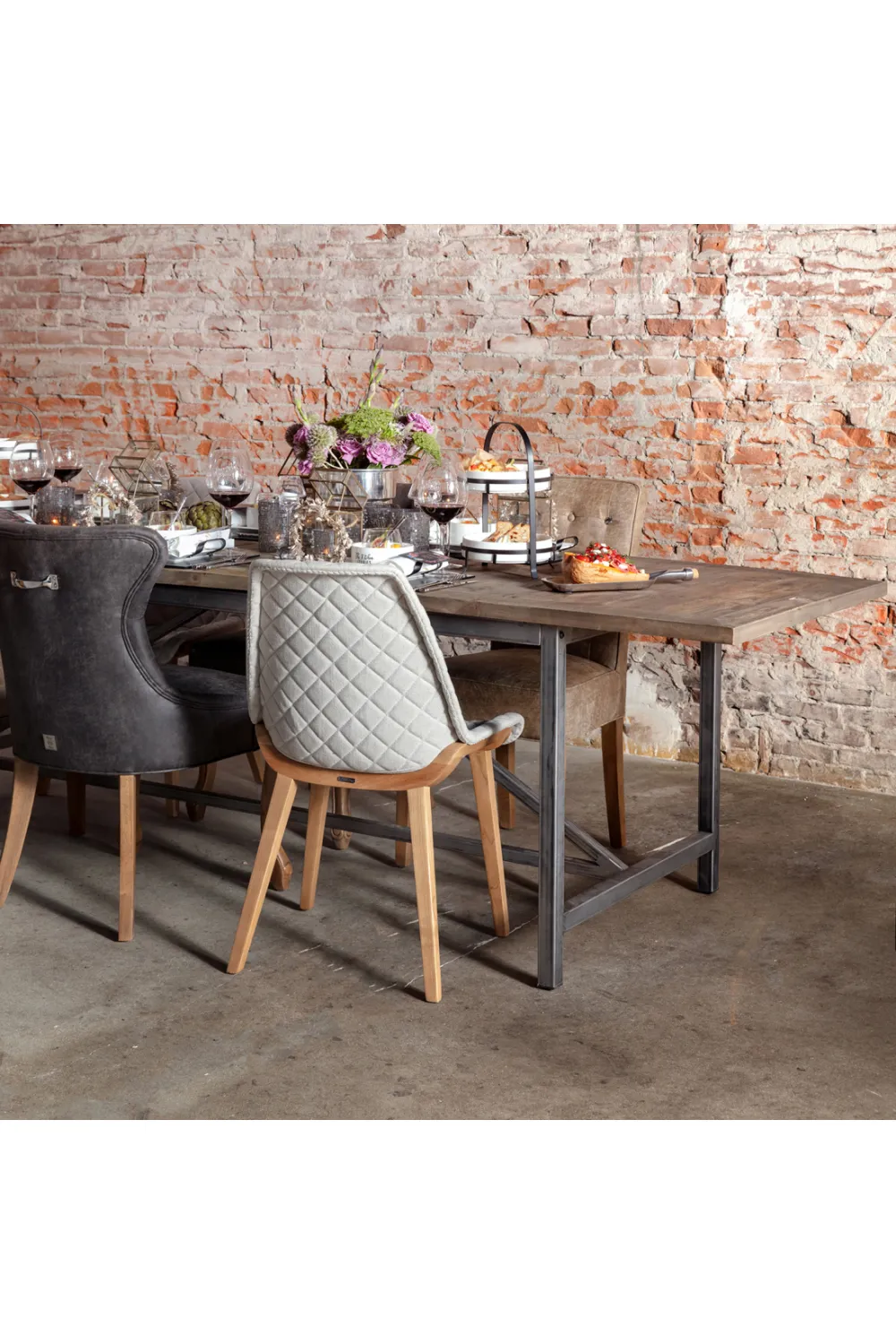 Buttoned Leather Dining Chair | Rivièra Maison George