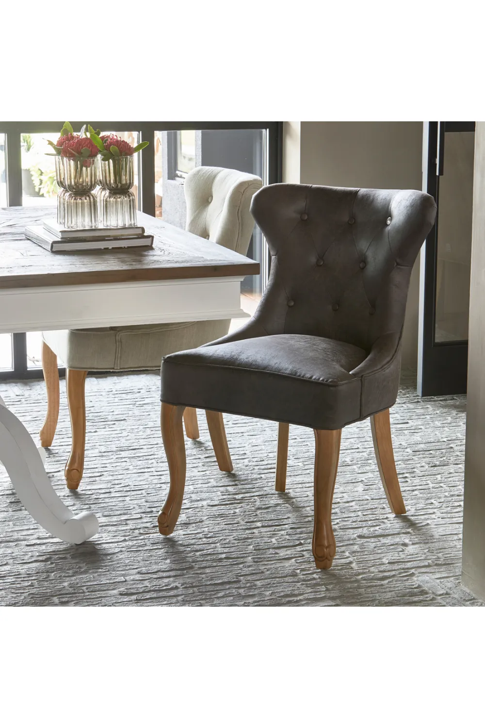 Buttoned Leather Dining Chair | Rivièra Maison George