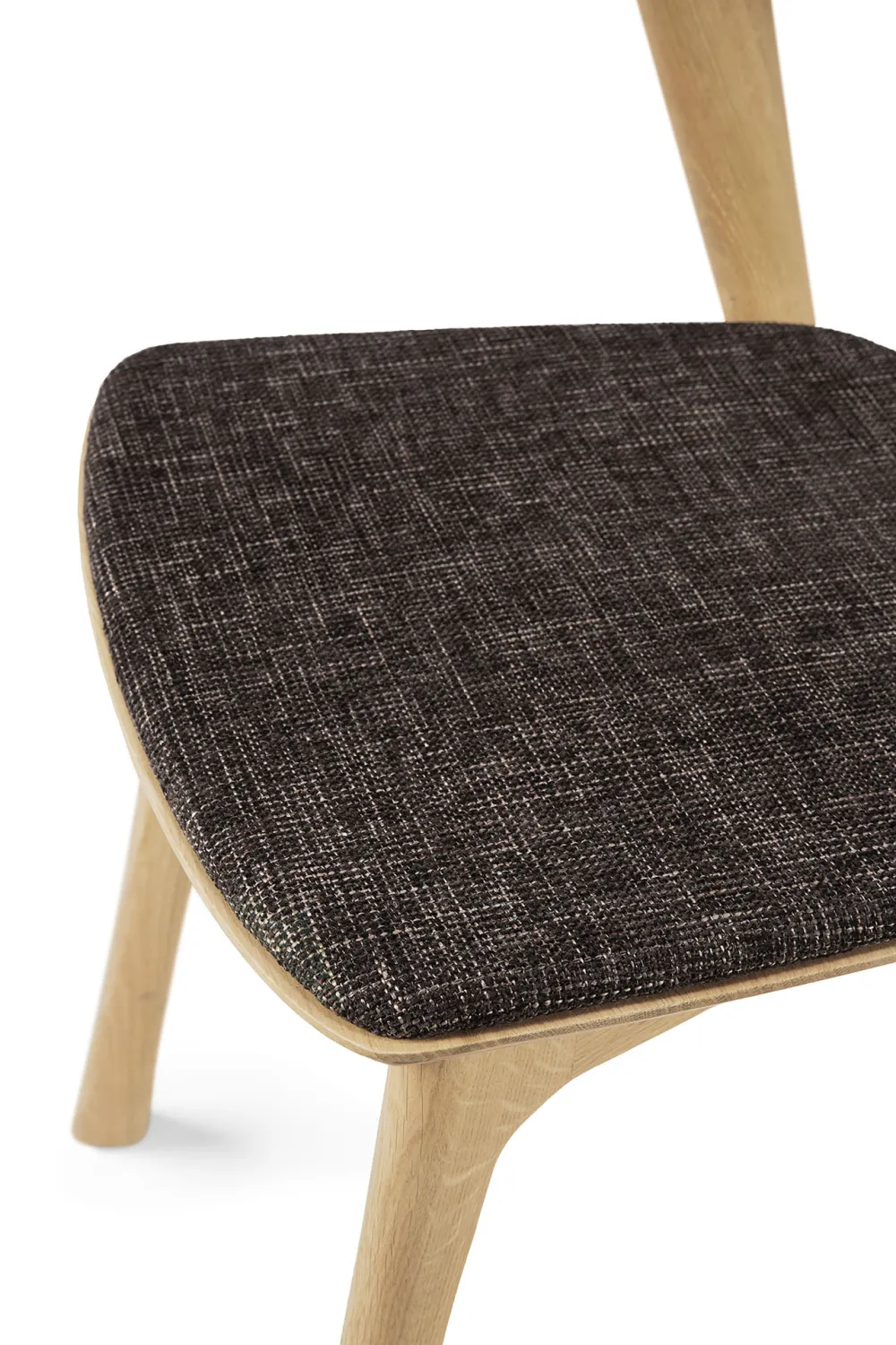 Cushioned Scandinavian  Dining Chair | Ethnicraft Bok