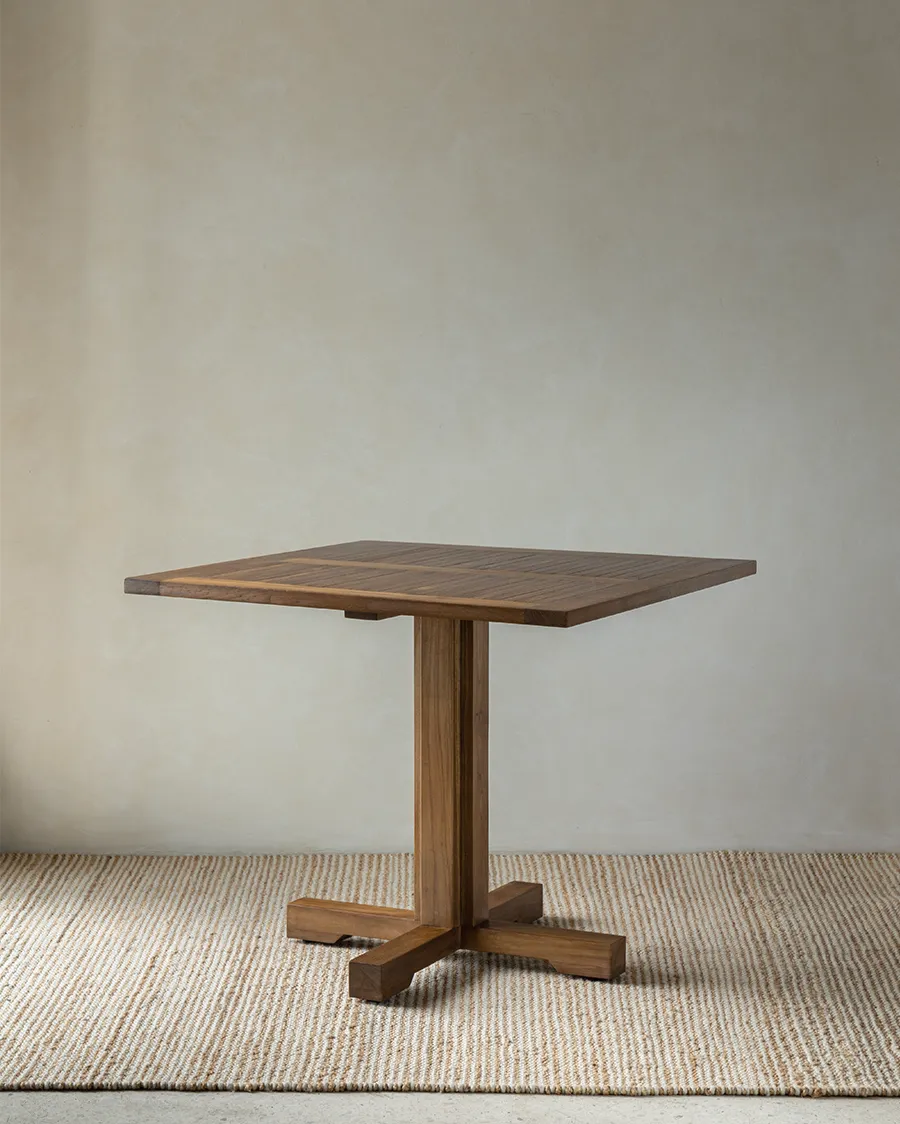 Felix Square Table