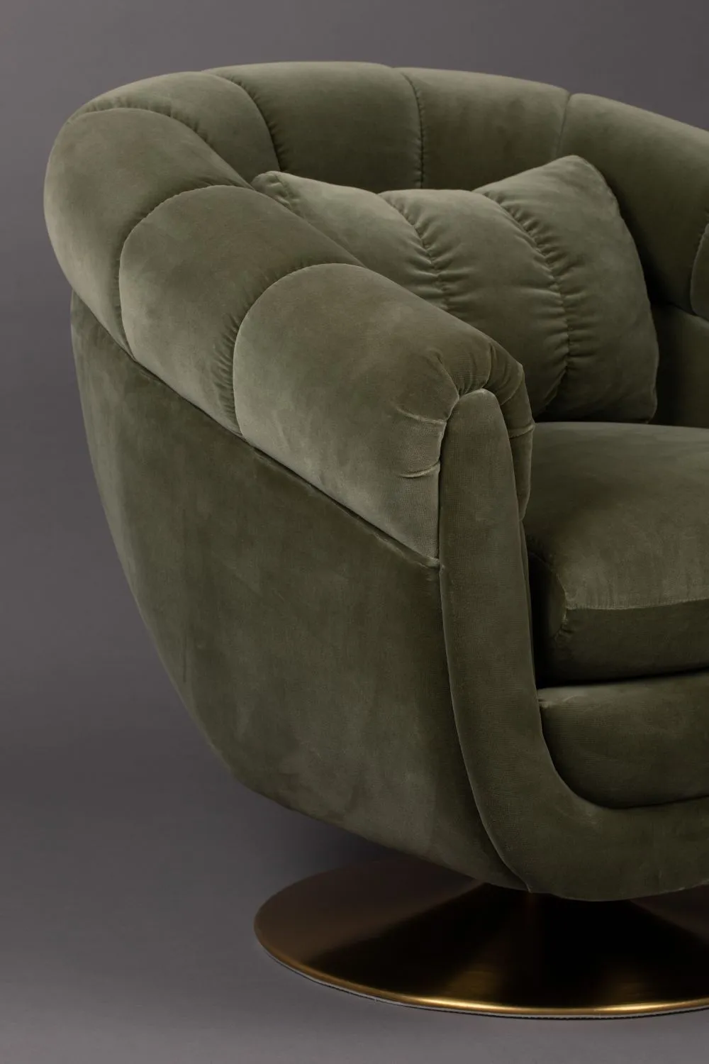 Green Swivel Lounge Chair | Dutchbone Member