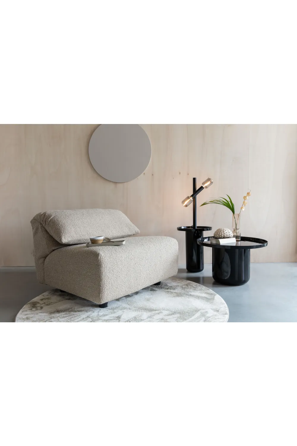 Modern Minimalist Love Seat | Zuiver Wings