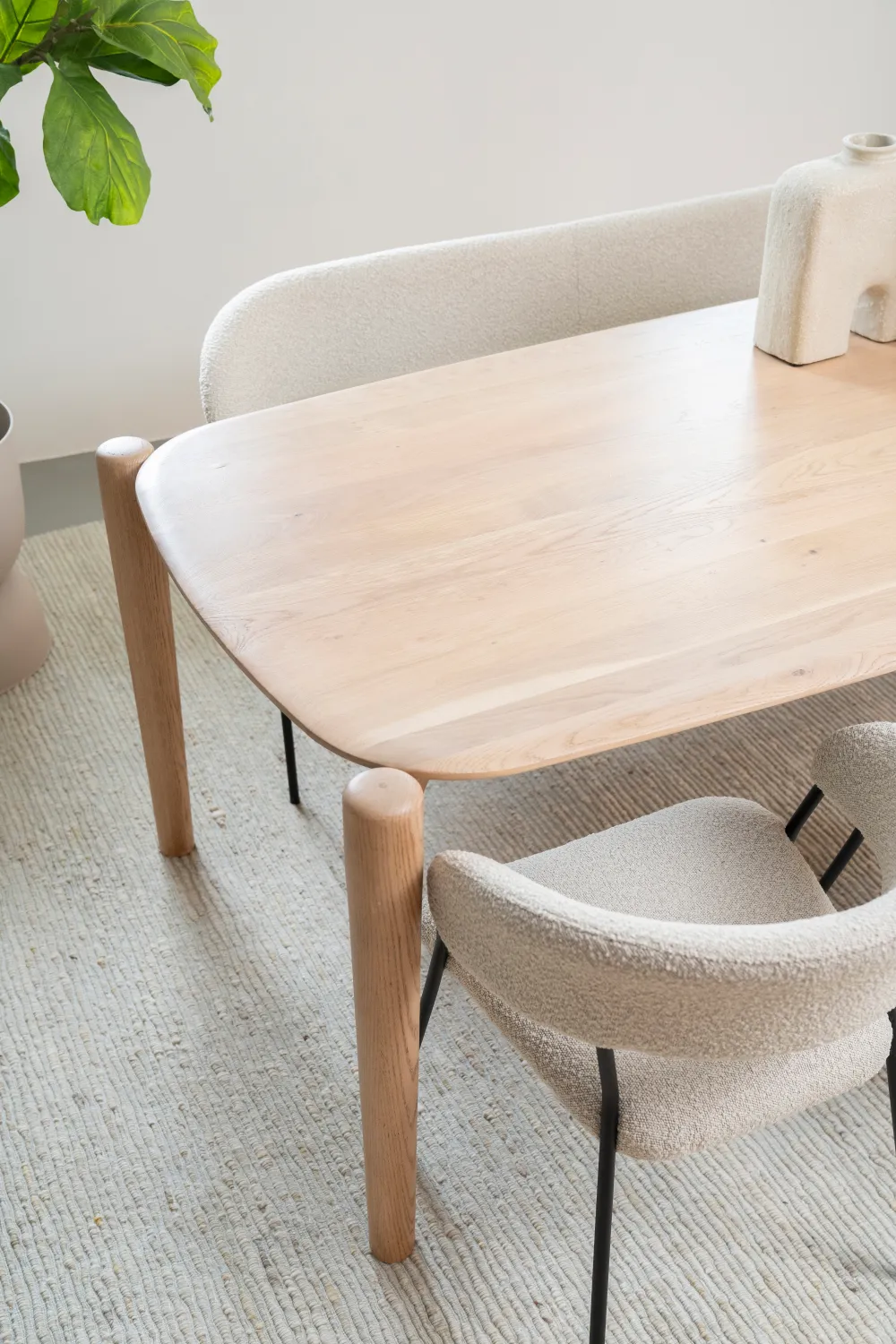 Oak Scandinavian Dining Table | Eleonora Selbu