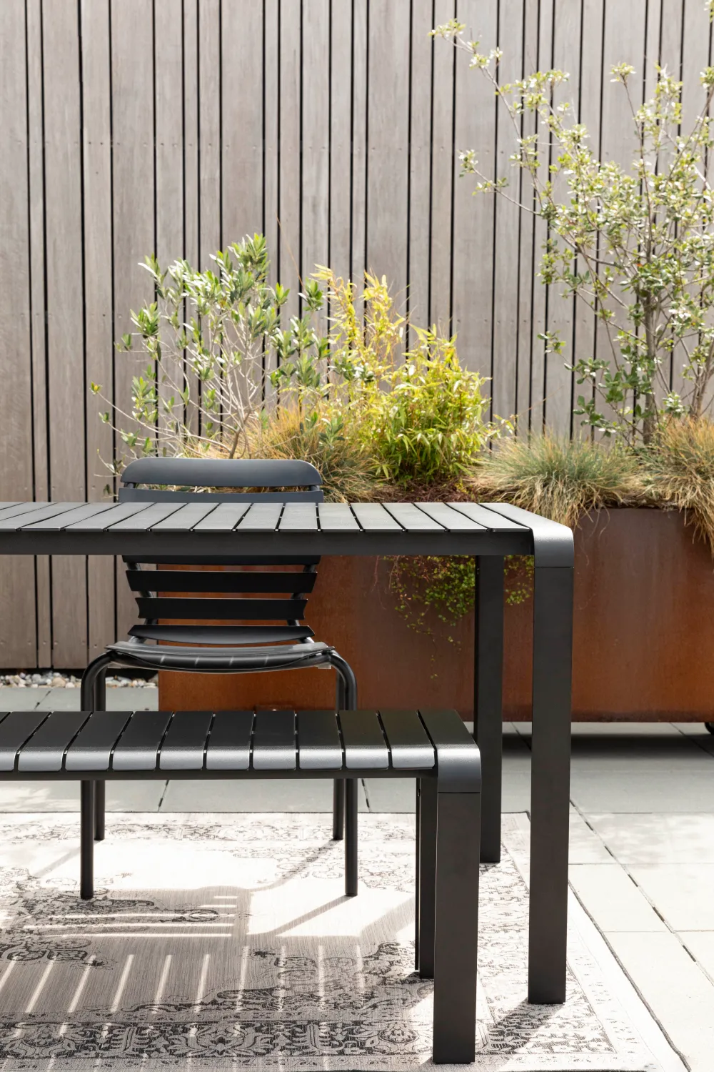 Rectangular Slatted Garden Bench | Zuiver Vonder