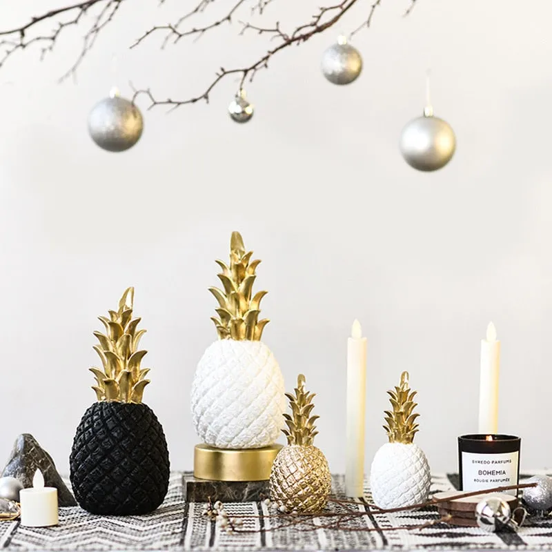 Resin Miniatures Figurines Like Pineapple In Black And White WIth Gold  Tinge For Home Decoration