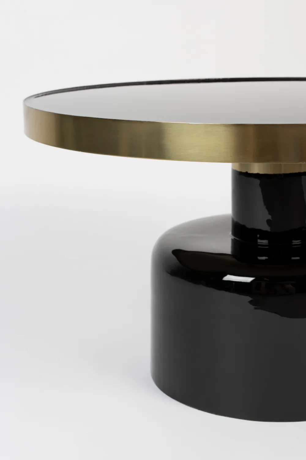 Round Enameled Coffee Table | Zuiver Glam