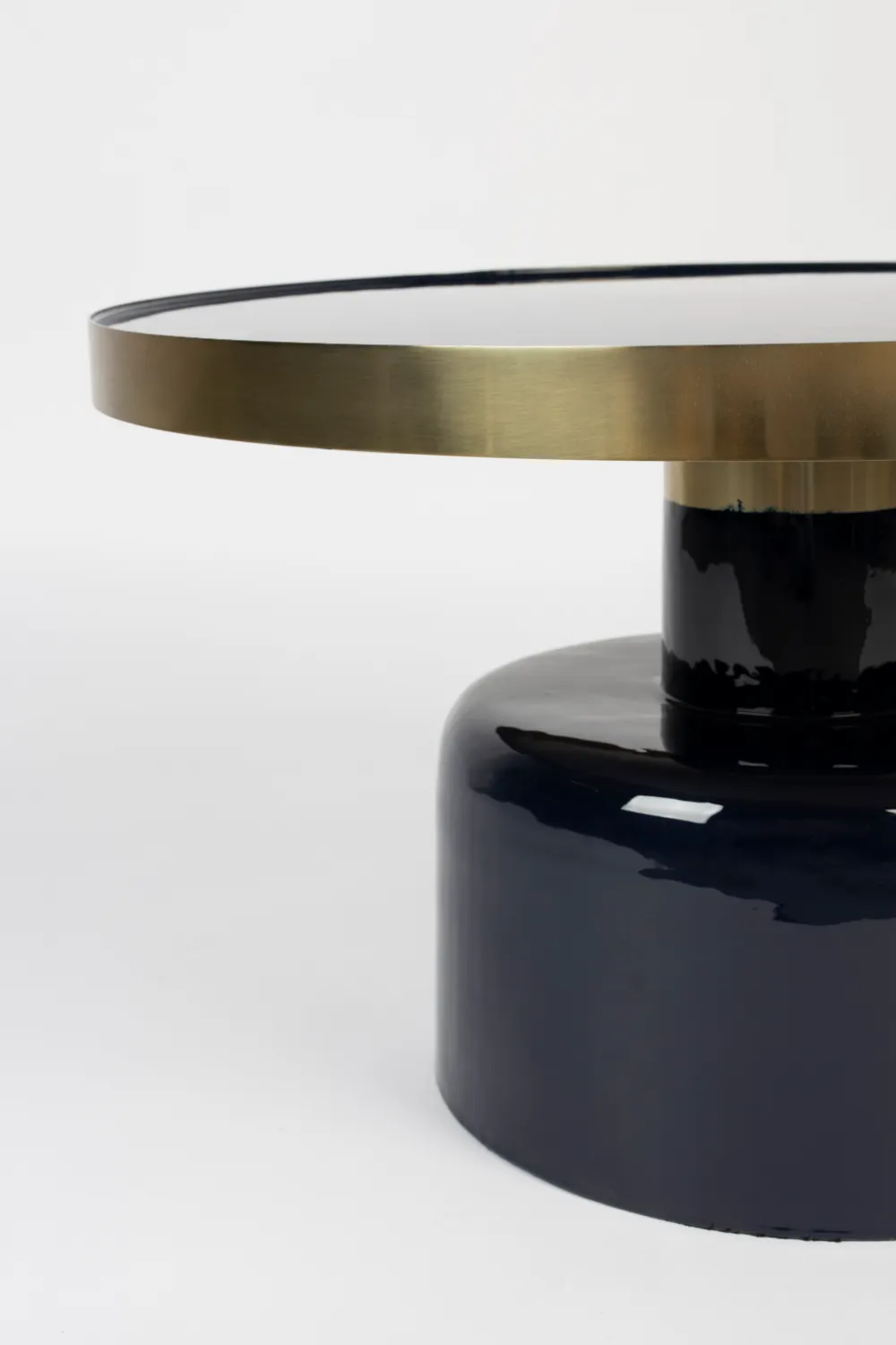 Round Enameled Coffee Table | Zuiver Glam