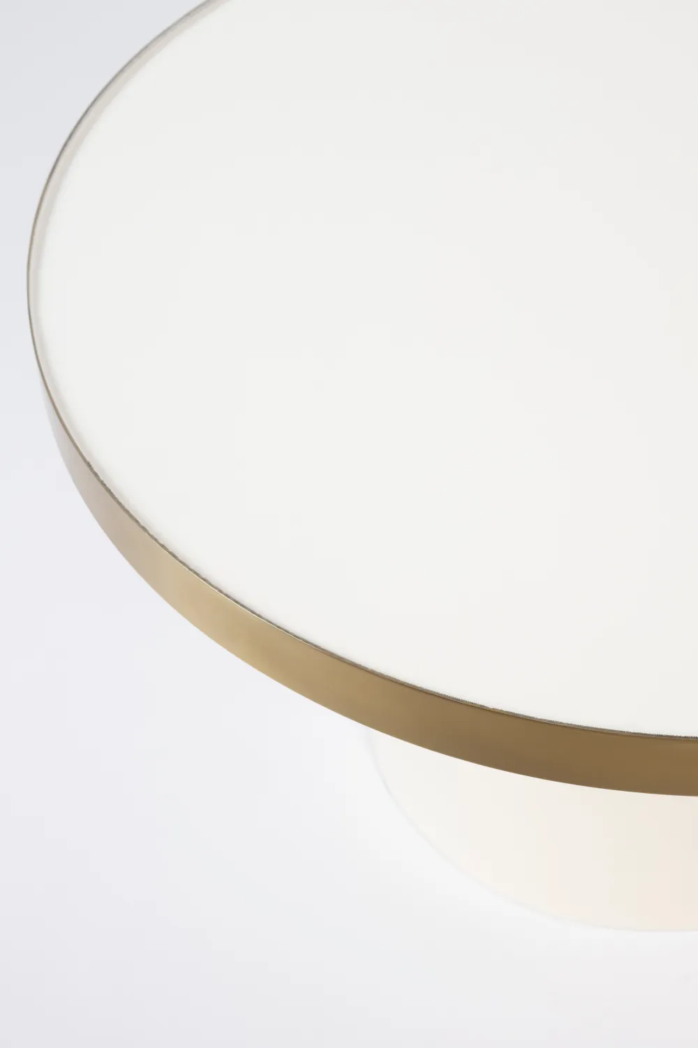 Round Enameled Coffee Table | Zuiver Glam