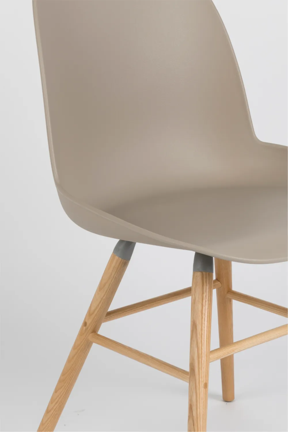 Taupe Molded Dining Chairs (2) | Zuiver Albert Kuip