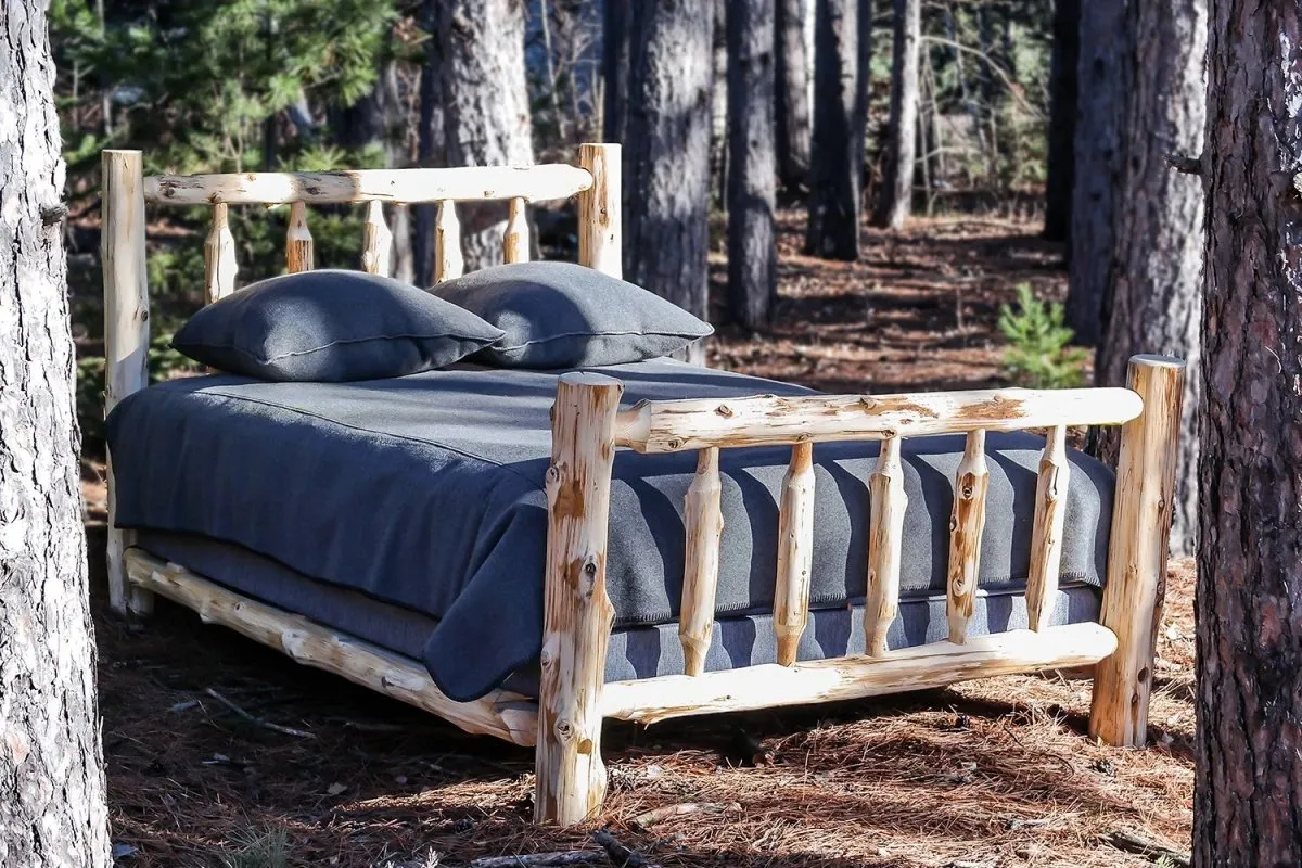 Voyageur Log Bed - Cal King