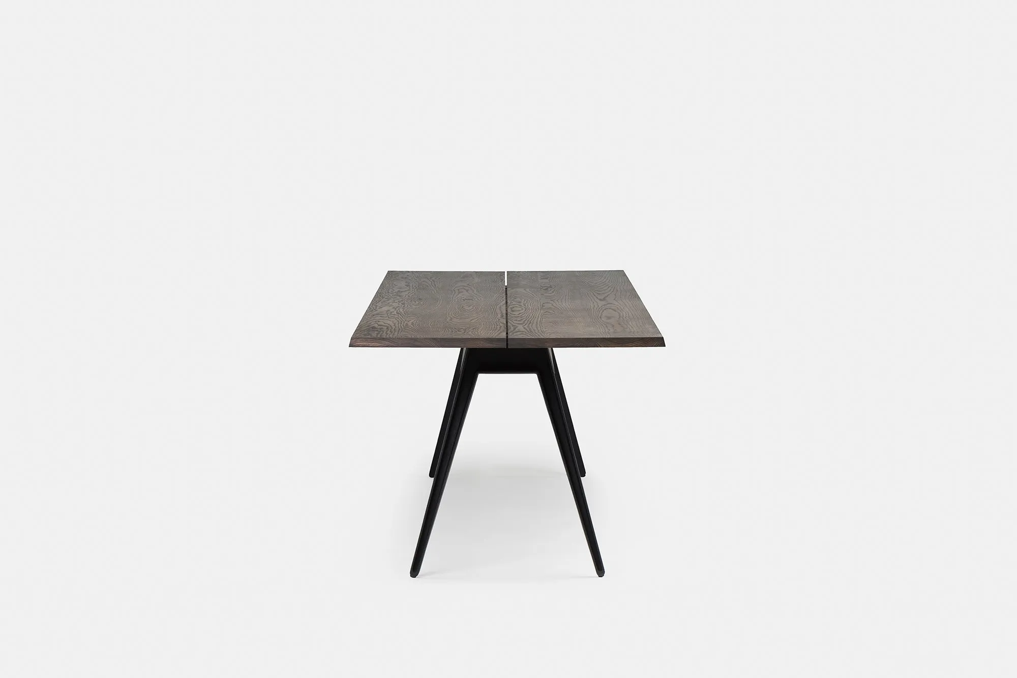 WELLES TABLE